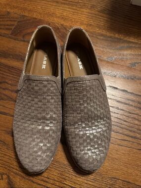 Trask Women’s Taupe Woven Slip-On Loafers